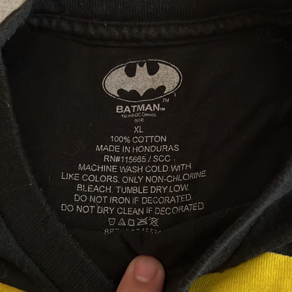 Men's Batman t shirt - Picture 2 of 2